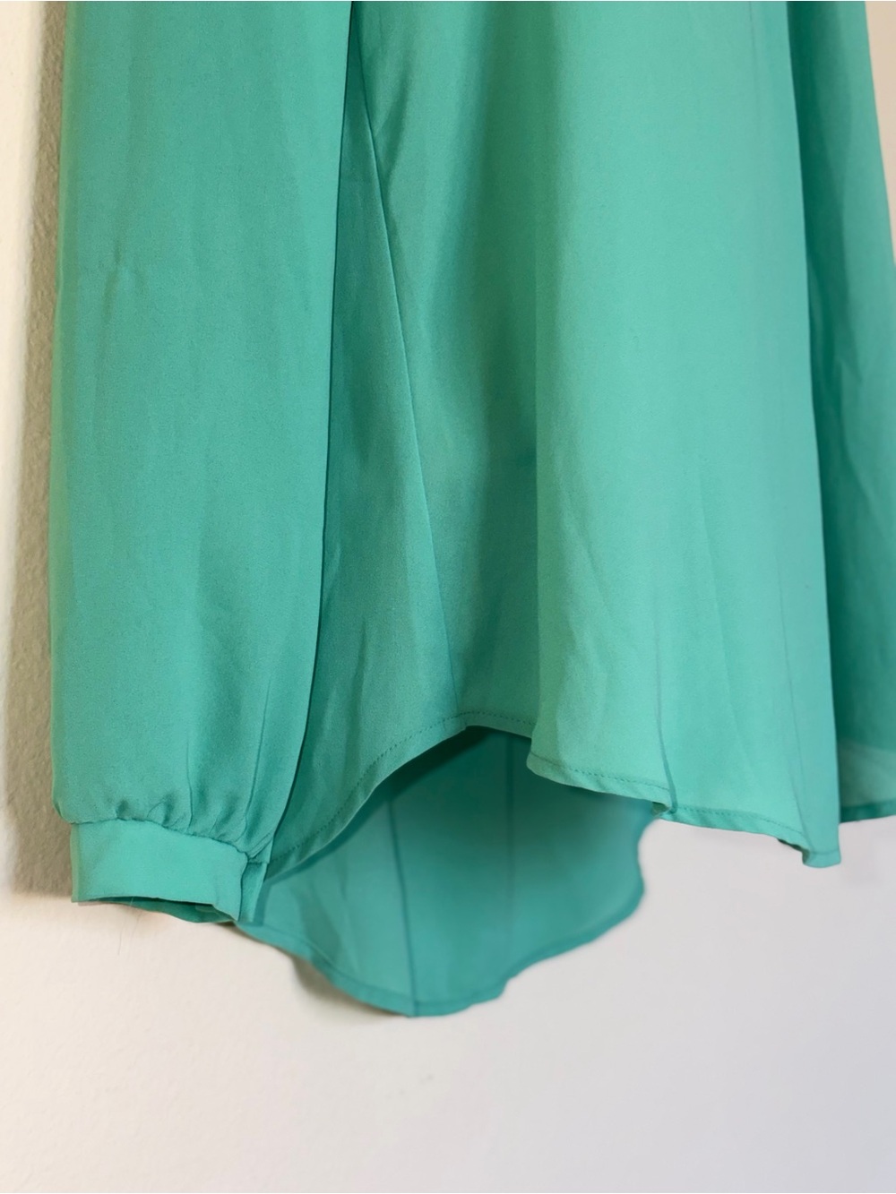Women's Mint Green V-Neck Long Sleeve Blouse - Picture 10 of 16